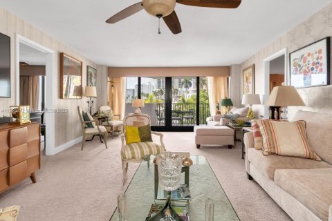 Condominio en alquiler en West Palm Beach, Florida, 2 dormitorios, 115.85 m2 № 1897592 - foto 6