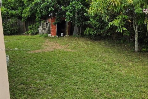 Casa en venta en Miramar, Florida, 3 dormitorios, 123.37 m2 № 1971273 - foto 10