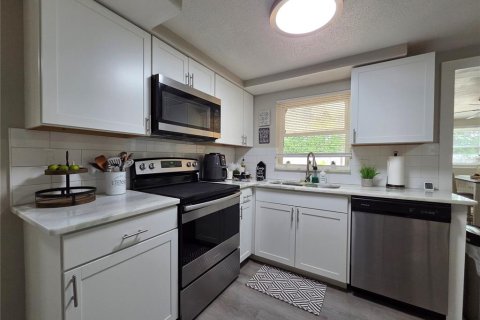 Casa en venta en Holiday, Florida, 2 dormitorios, 89.09 m2 № 2217605 - foto 8