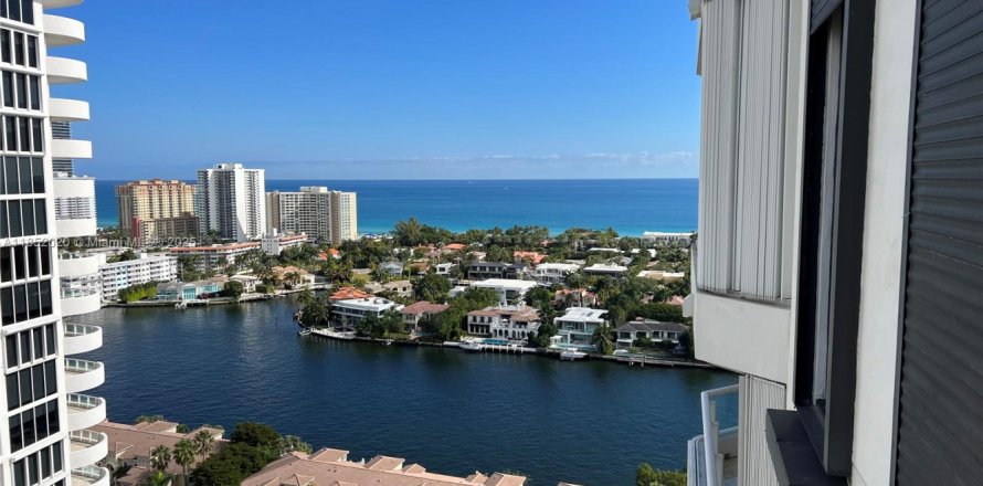 Condo à Aventura, Floride, 3 chambres № 1858708