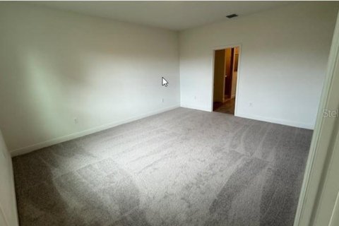 House in Palm Coast, Florida 4 bedrooms, 241.92 sq.m. № 1810264 - photo 9