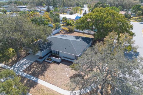 House in Clearwater, Florida 4 bedrooms, 196.67 sq.m. № 2092863 - photo 30
