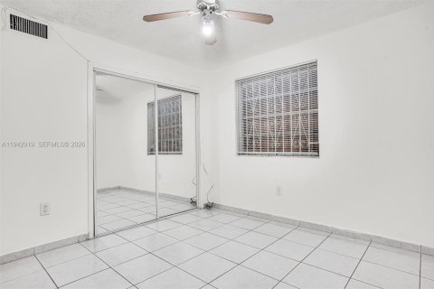 Copropriété à louer à Miami, Floride: 2 chambres, 94.3 m2 № 1999278 - photo 17