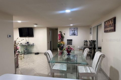 House in Holiday, Florida 2 bedrooms, 101.08 sq.m. № 1915877 - photo 5