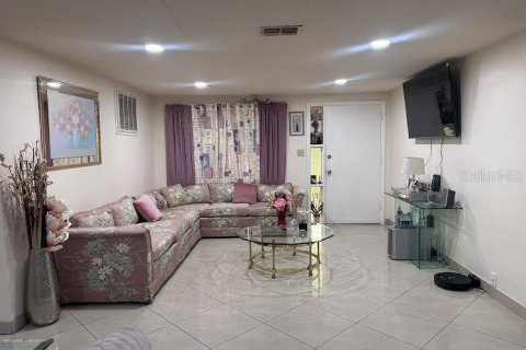 House in Holiday, Florida 2 bedrooms, 101.08 sq.m. № 1915877 - photo 6