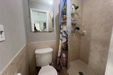 House in Holiday, Florida 2 bedrooms, 101.08 sq.m. № 1915877 - photo 12