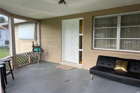 House in Holiday, Florida 2 bedrooms, 101.08 sq.m. № 1915877 - photo 13