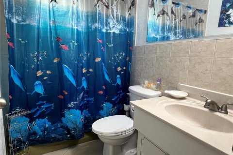 House in Holiday, Florida 2 bedrooms, 101.08 sq.m. № 1915877 - photo 9