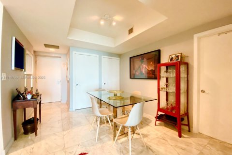 Снять в аренду кондоминиум в Майами, Флорида 1 спальня, 74.88м2, № 1988056 - фото 3