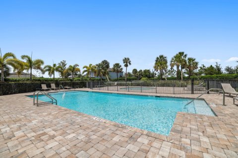 House in Lake Worth, Florida 3 bedrooms, 154.4 sq.m. № 1171409 - photo 1