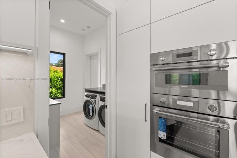 Villa ou maison à vendre à Coral Gables, Floride: 4 chambres, 315.4 m2 № 1956979 - photo 19