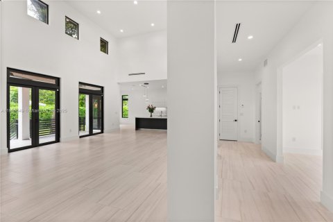 Villa ou maison à vendre à Coral Gables, Floride: 4 chambres, 315.4 m2 № 1956979 - photo 11