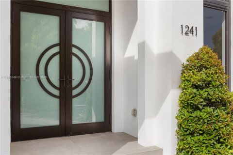 Villa ou maison à vendre à Coral Gables, Floride: 4 chambres, 315.4 m2 № 1956979 - photo 7