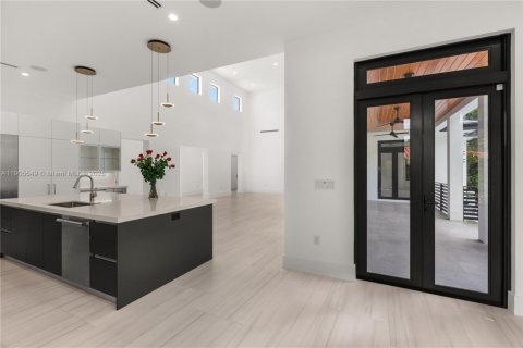 Villa ou maison à vendre à Coral Gables, Floride: 4 chambres, 315.4 m2 № 1956979 - photo 22