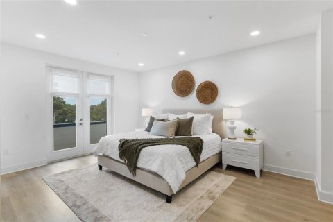Adosado en alquiler en Orlando, Florida, 3 dormitorios, 259.2 m2 № 1906200 - foto 12