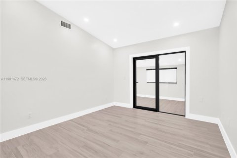 Купить виллу или дом в Хайалиа Гарденс, Флорида 3 спальни, 128.21м2, № 2043569 - фото 13