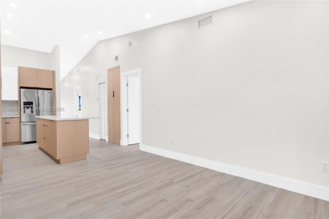 Купить виллу или дом в Хайалиа Гарденс, Флорида 3 спальни, 128.21м2, № 2043569 - фото 15