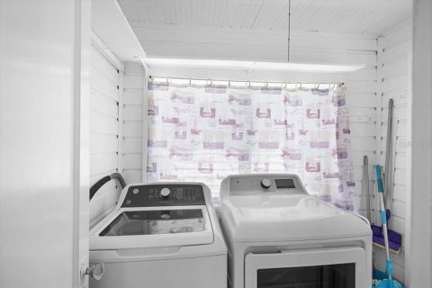 House in Bradenton, Florida 1 bedroom, 74.88 sq.m. № 1916758 - photo 19