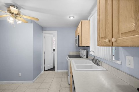 House in Bradenton, Florida 1 bedroom, 74.88 sq.m. № 1916758 - photo 13