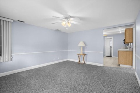 House in Bradenton, Florida 1 bedroom, 74.88 sq.m. № 1916758 - photo 8