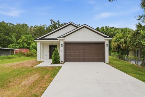 House in Orlando, Florida 3 bedrooms, 126.72 sq.m. № 2266870