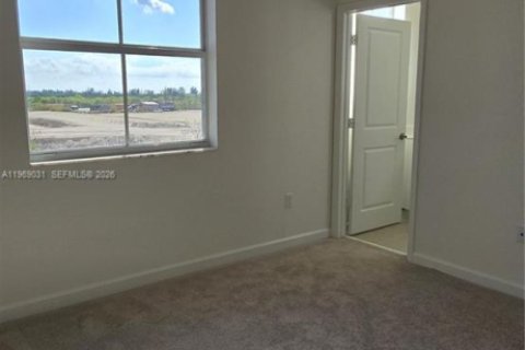 Casa en alquiler en Homestead, Florida, 3 dormitorios, 123.37 m2 № 2030352 - foto 25