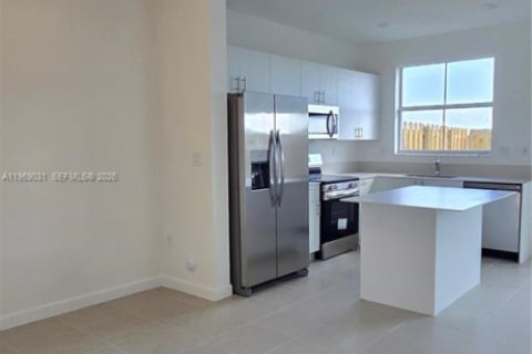 Casa en alquiler en Homestead, Florida, 3 dormitorios, 123.37 m2 № 2030352 - foto 30