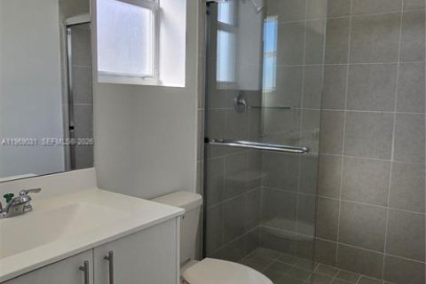 Casa en alquiler en Homestead, Florida, 3 dormitorios, 123.37 m2 № 2030352 - foto 27