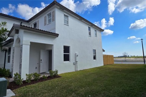 Casa en alquiler en Homestead, Florida, 3 dormitorios, 123.37 m2 № 2030352 - foto 3