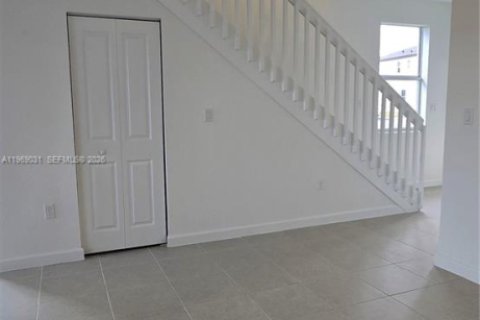 Casa en alquiler en Homestead, Florida, 3 dormitorios, 123.37 m2 № 2030352 - foto 19