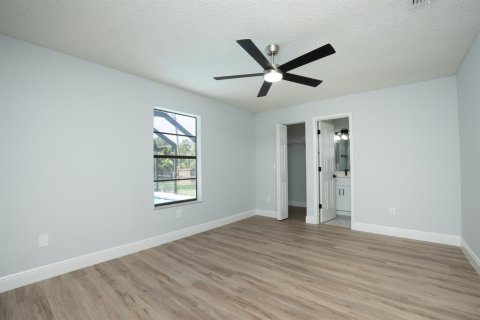 Villa ou maison à vendre à Port St. Lucie, Floride: 4 chambres, 162.21 m2 № 2308033 - photo 25