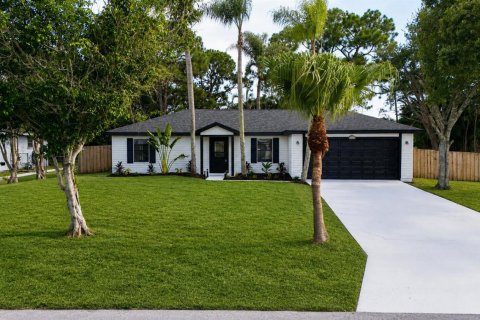 House in Port St. Lucie, Florida 4 bedrooms, 162.21 sq.m. № 2308033