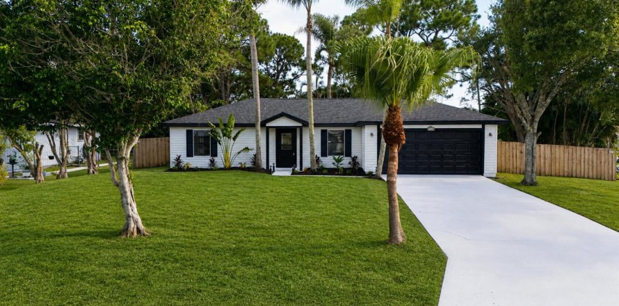 Villa ou maison à Port St. Lucie, Floride 4 chambres, 162.21 m2 № 2308033