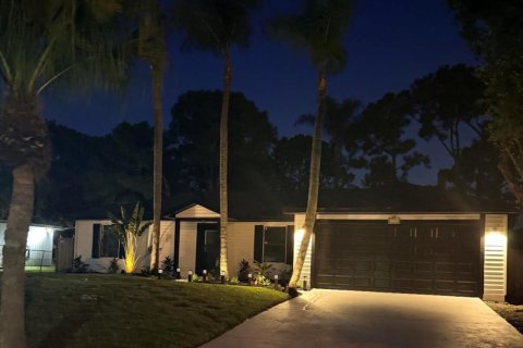 Villa ou maison à vendre à Port St. Lucie, Floride: 4 chambres, 162.21 m2 № 2308033 - photo 2