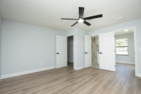 Villa ou maison à vendre à Port St. Lucie, Floride: 4 chambres, 162.21 m2 № 2308033 - photo 14