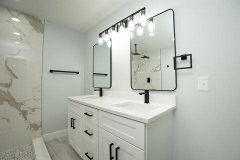 Villa ou maison à vendre à Port St. Lucie, Floride: 4 chambres, 162.21 m2 № 2308033 - photo 18