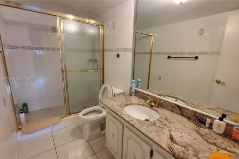 Copropriété à louer à Hallandale Beach, Floride: 2 chambres, 134.71 m2 № 2002385 - photo 6
