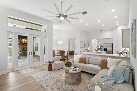 Villa ou maison à vendre à Tampa, Floride: 5 chambres, 361.76 m2 № 1900173 - photo 18