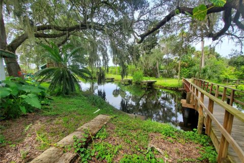 Commercial property in Punta Gorda, Florida 278.71 sq.m. № 2236459 - photo 5