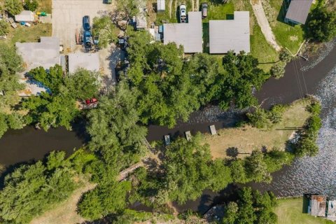 Commercial property in Punta Gorda, Florida 278.71 sq.m. № 2236459 - photo 10