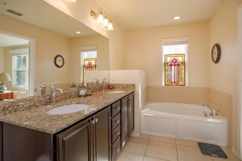 Купить таунхаус в Альтамонте-Спрингс, Флорида 5 комнат, 158.68м2, № 1898688 - фото 13