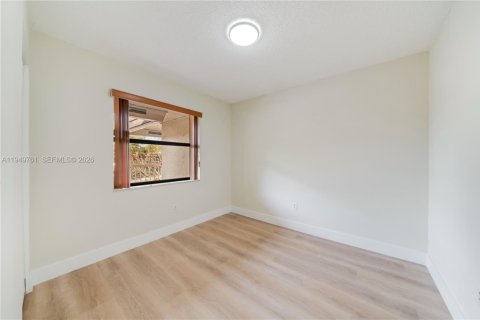 Снять в аренду кондоминиум в Майами, Флорида 2 спальни, 71.53м2, № 2005535 - фото 12