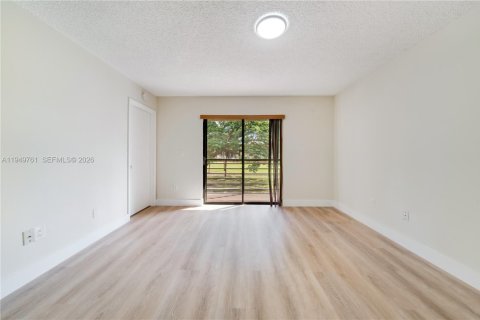 Снять в аренду кондоминиум в Майами, Флорида 2 спальни, 71.53м2, № 2005535 - фото 14