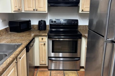 Adosado en venta en North Lauderdale, Florida, 1 dormitorio, 81.94 m2 № 2075308 - foto 8