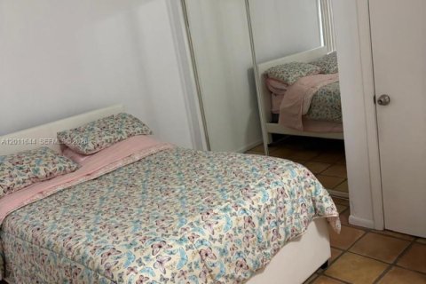 Adosado en venta en North Lauderdale, Florida, 1 dormitorio, 81.94 m2 № 2075308 - foto 19