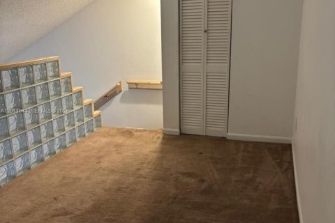 Adosado en venta en North Lauderdale, Florida, 1 dormitorio, 81.94 m2 № 2075308 - foto 16
