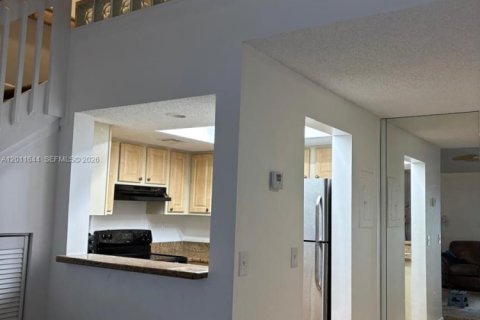 Adosado en venta en North Lauderdale, Florida, 1 dormitorio, 81.94 m2 № 2075308 - foto 9