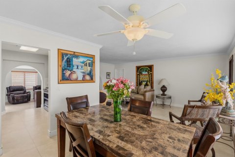 Villa ou maison à vendre à Hialeah, Floride: 4 chambres, 155.8 m2 № 2242253 - photo 12