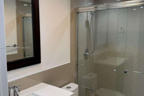 Снять в аренду квартиру в Майами, Флорида 2 спальни, 91.6м2, № 1992560 - фото 23