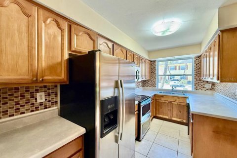 Copropriété à louer à Tampa, Floride: 3 chambres, 147.53 m2 № 2419826 - photo 6